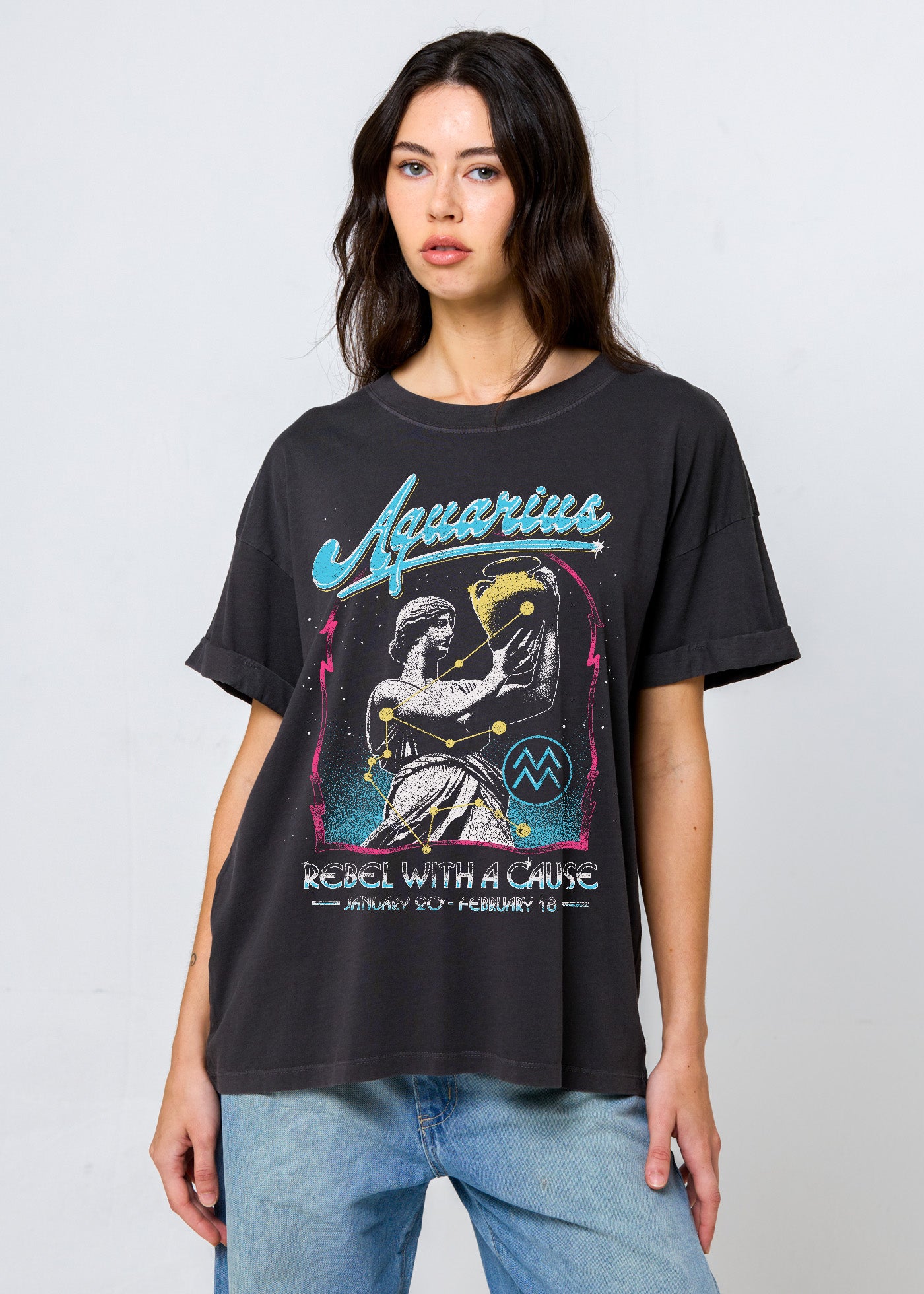 Aquarius Zodiac Reunion Tour Vintage Black Boyfriend Tee