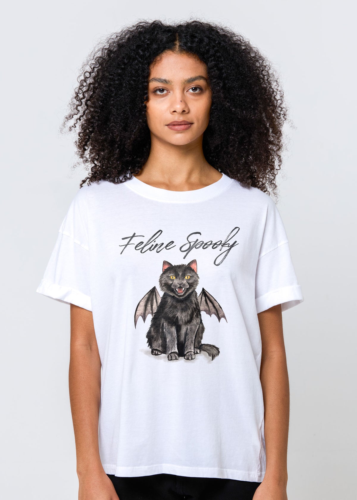Feline Spooky Vintage White Boyfriend Tee