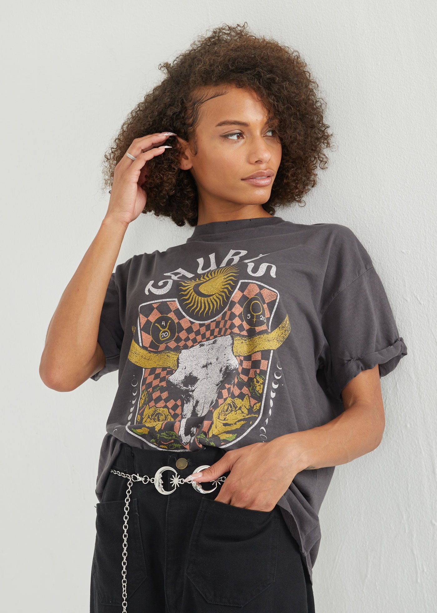 Taurus Band Black Boyfriend Tee